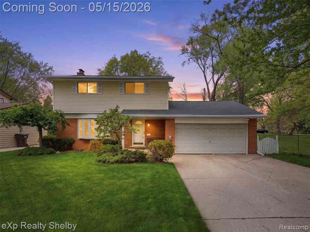 Homes For Sale - 40753 Irval Drive <br/> Sterling Heights, MI 48313