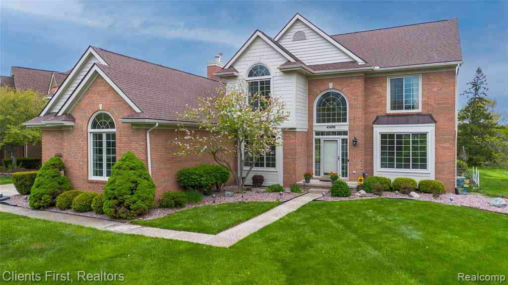 Homes For Sale - 45498 Muirfield Drive <br/> Canton, MI 48188