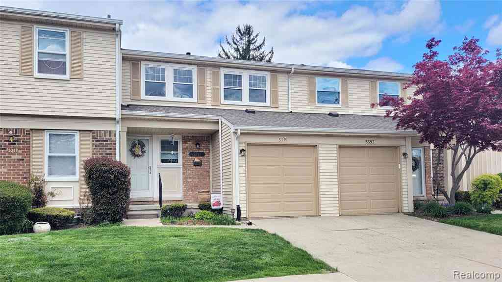 Condo For Sale - 5391 Breeze Hill Place <br/> Troy, MI 48098