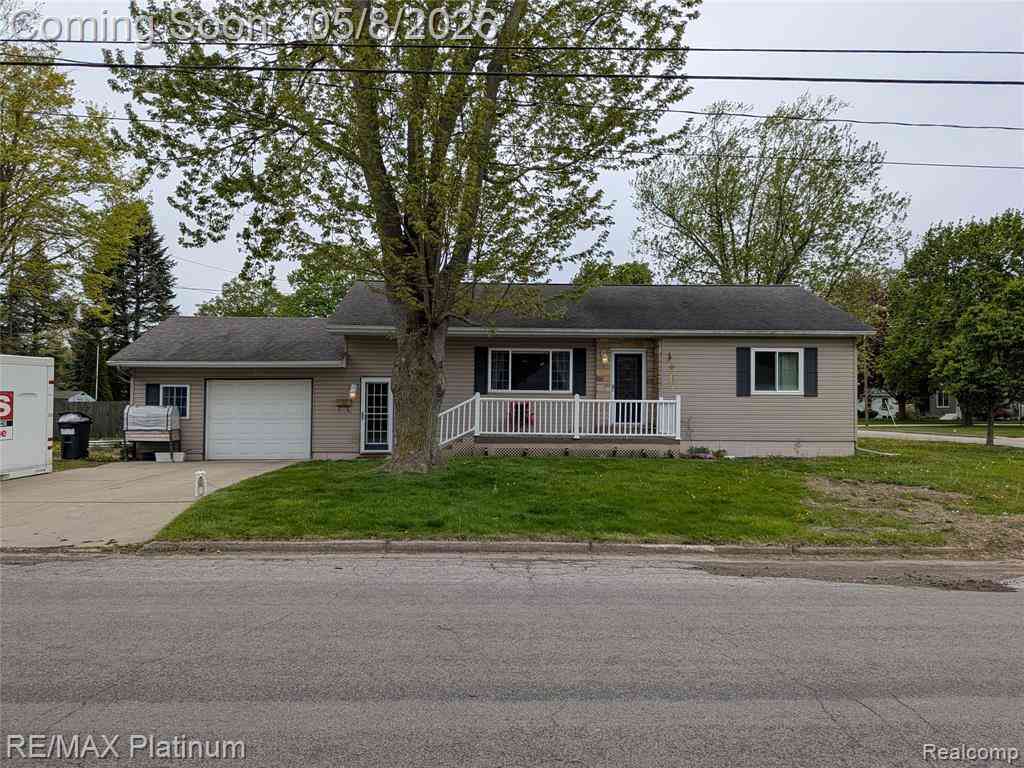 Homes For Sale - 815 N Dewey Street <br/> Owosso, MI 48867