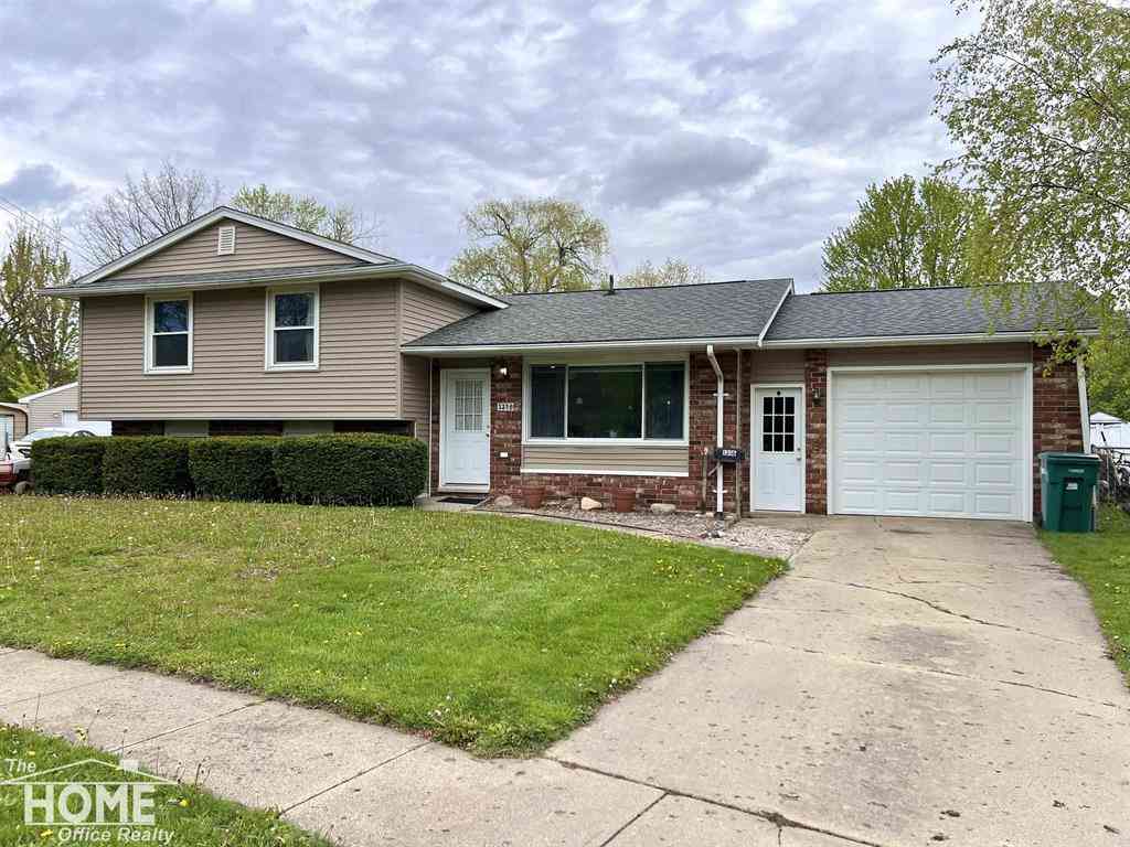 Homes For Sale - 1316 Huntington Drive <br/> Owosso, MI 48867