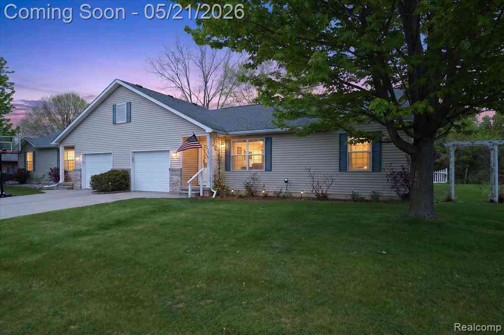 Condo For Sale - 1607 Cedarwood Drive <br/> Flushing, MI 48433