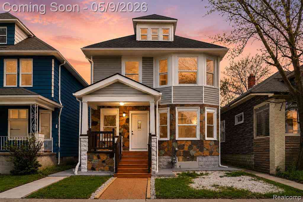 Homes For Sale - 5063 Mcclellan Street <br/> Detroit, MI 48213