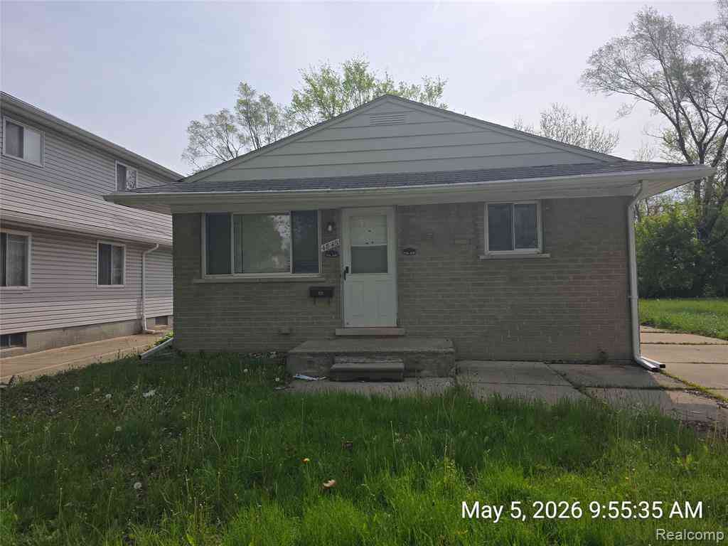 Homes For Sale - 4843 Katherine Street <br/> Dearborn Heights, MI 48125