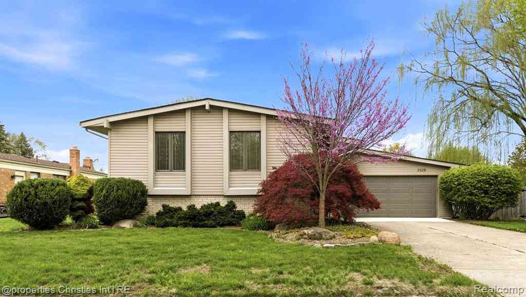 Homes For Sale - 2629 Coral Drive <br/> Troy, MI 48085