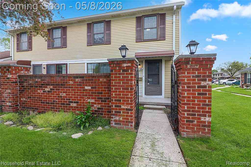 Condo For Sale - 39363 Heatherheath Drive <br/> Clinton Township, MI 48038