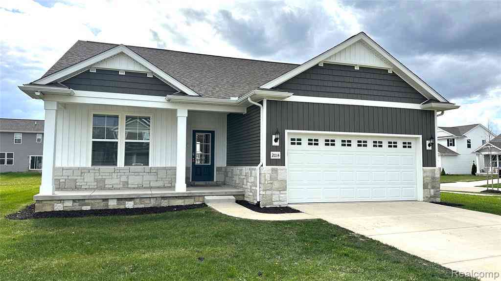 Homes For Sale - 2014 Shale  <br/> Howell, MI 48843