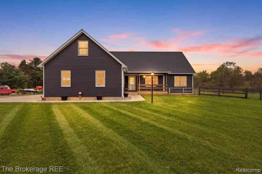 Homes For Sale - 1520 Winslow Road <br/> Lapeer County, Attica, MI 48412