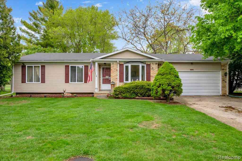 Homes For Sale - 6332 Windham Place <br/> Grand Blanc, MI 48439