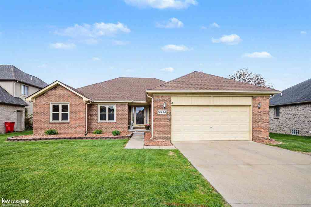 Homes For Sale - 51434 Blue Spruce Drive <br/> Macomb, MI 48042