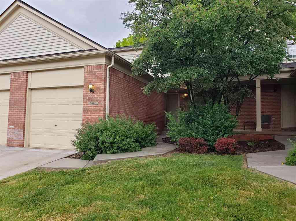 Condo For Rent - 3088 Village Circle <br/> Ann Arbor, MI 48108