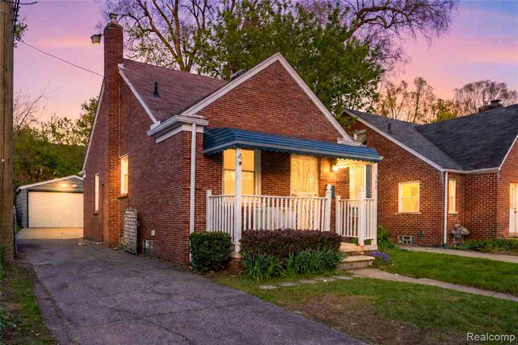 Homes For Sale - 162 N Genesee Avenue <br/> Pontiac, MI 48341
