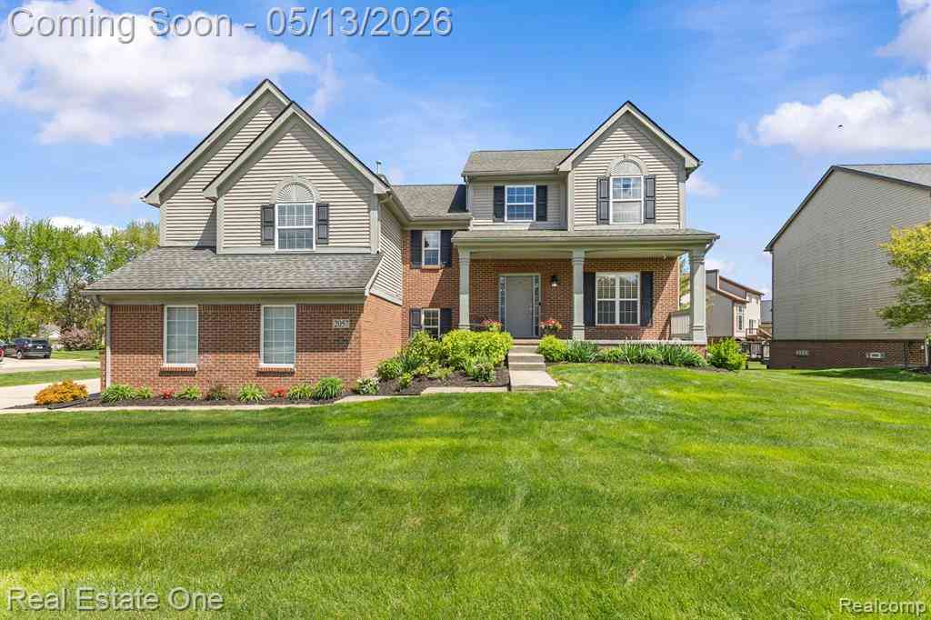 Homes For Sale - 2057 Warbler Court <br/> Commerce Twp, MI 48382