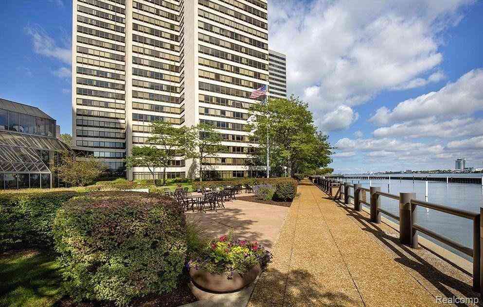Condo For Rent - 1001 W Jefferson Avenue  #300-22I<br/> Wayne County, Detroit, MI 48226