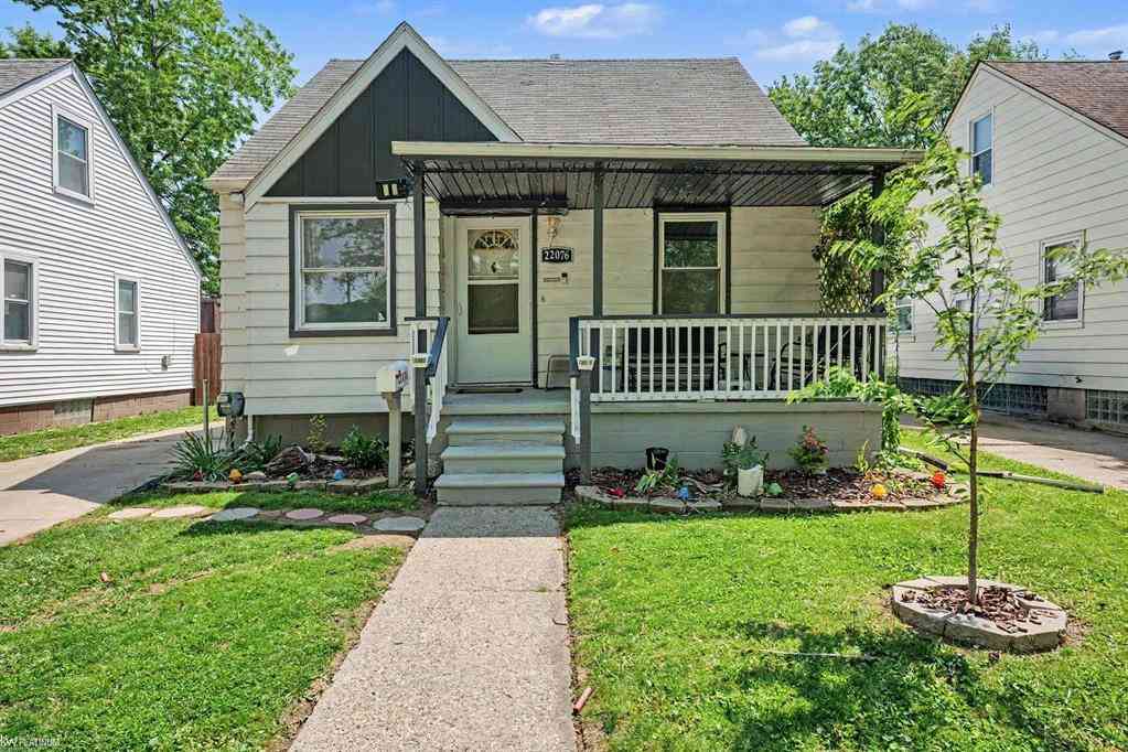 Homes For Sale - 22076 Tuscany Avenue <br/> Eastpointe, MI 48021
