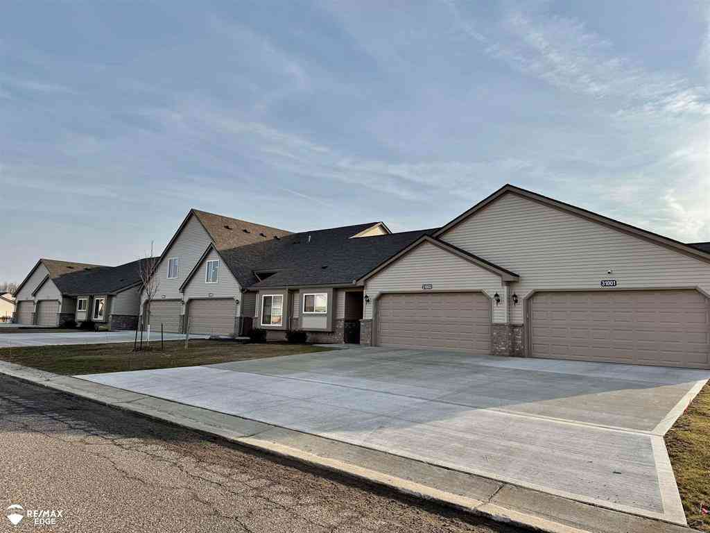 Condo For Sale - 28011 Gregory Street <br/> Grand Blanc, MI 48439