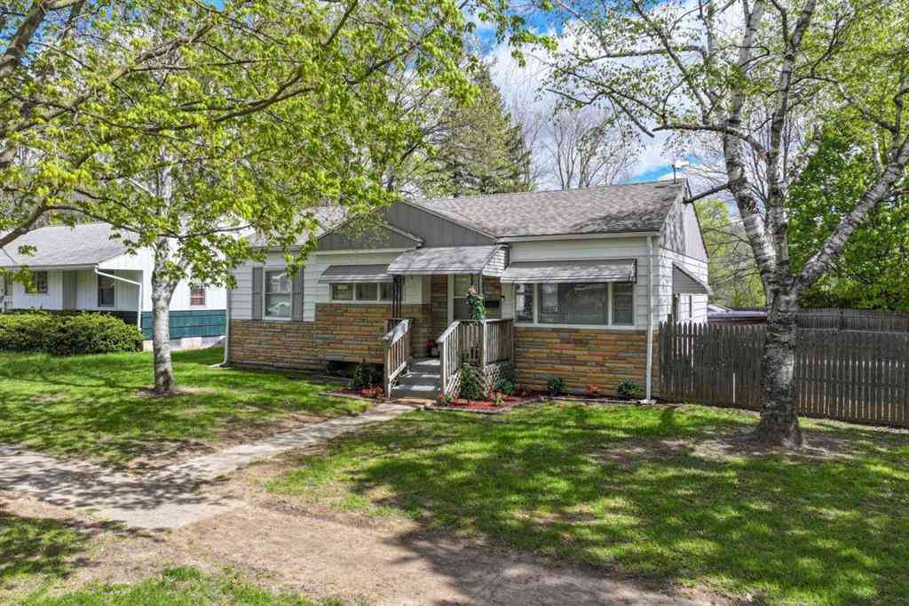 Homes For Sale - 1802 Greenbrook Lane <br/> Flint, MI 48507