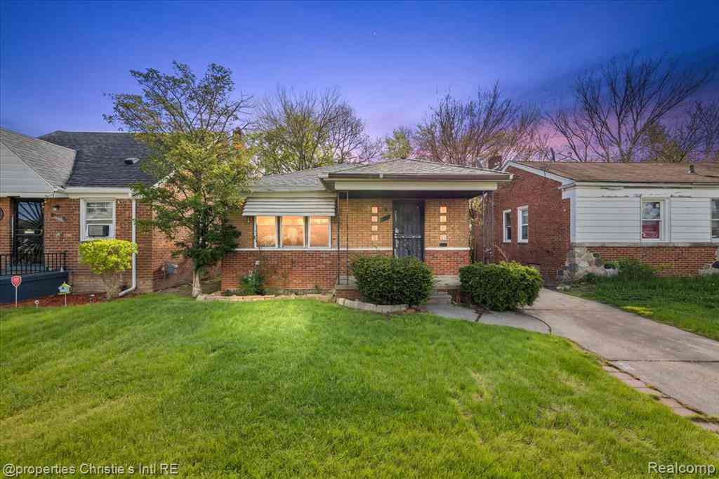 Homes For Sale - 18104 Runyon Street <br/> Detroit, MI 48234
