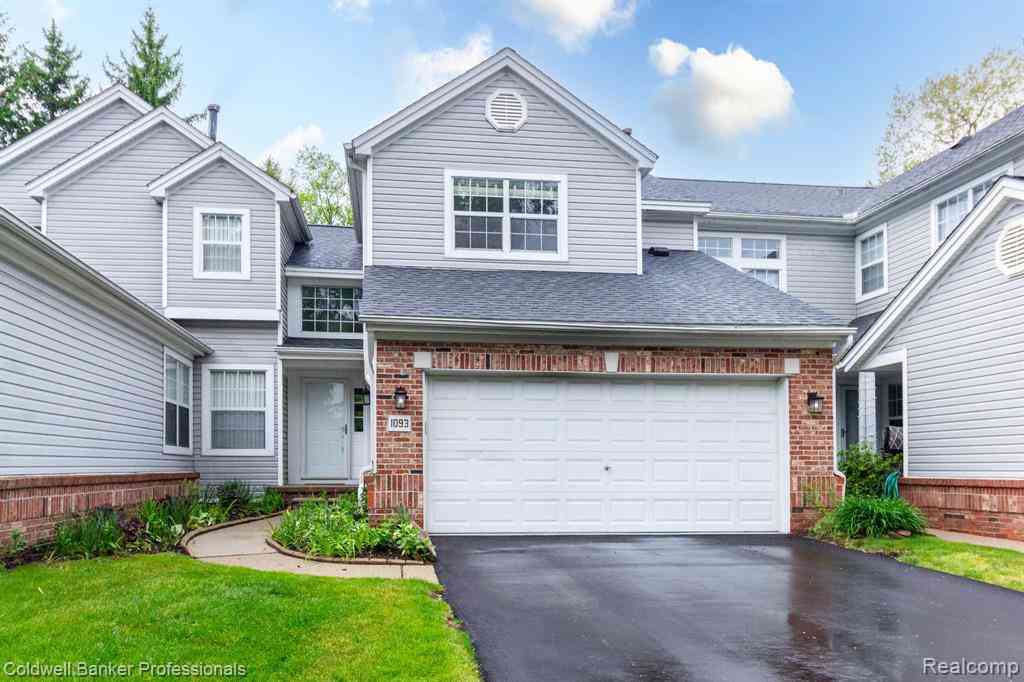 Condo For Sale - 1093 Fairways Boulevard <br/> Troy, MI 48085
