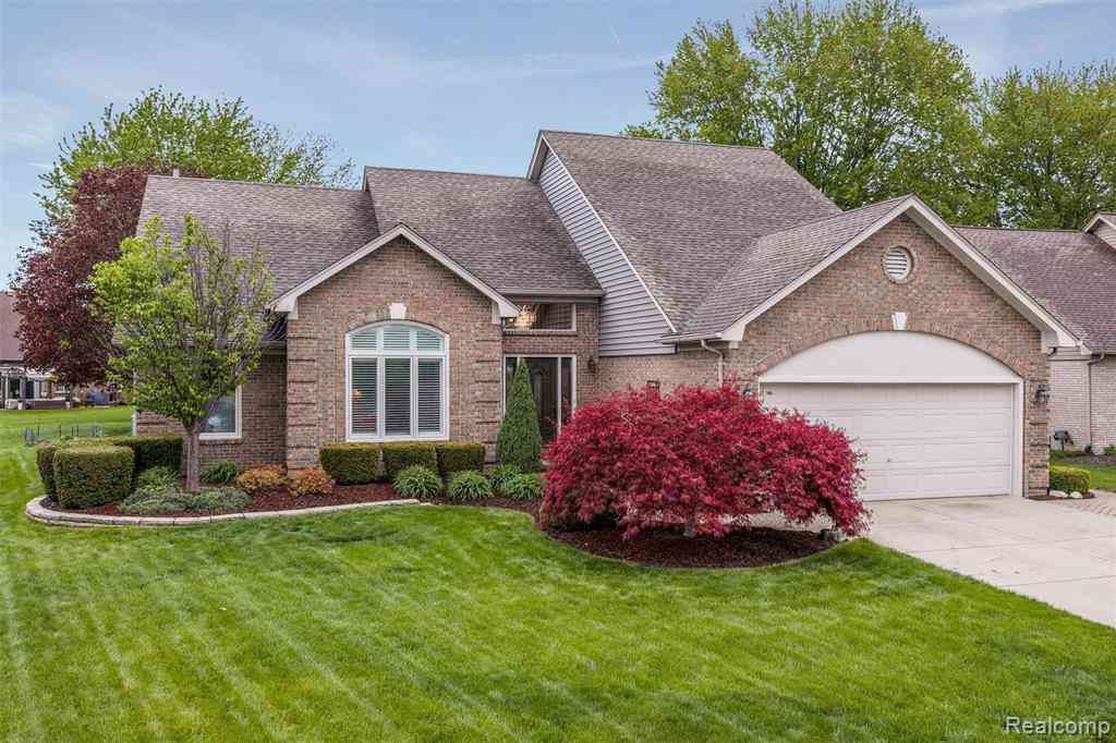 Homes For Sale - 20933 Ivy Circle <br/> Macomb, MI 48044
