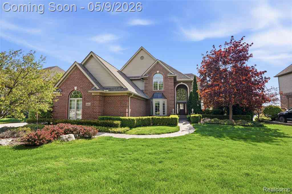 Homes For Sale - 18254 Parkshore Drive <br/> Wayne County, Northville, MI 48168