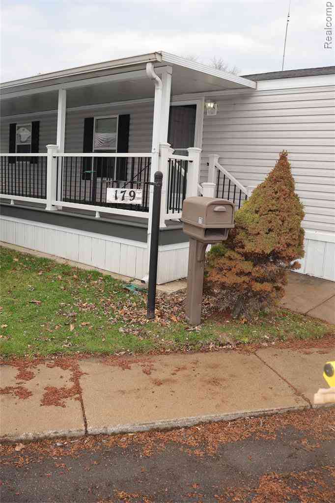 Homes For Sale - 179 Terri Dr.  <br/> Dearborn Heights, MI 48127