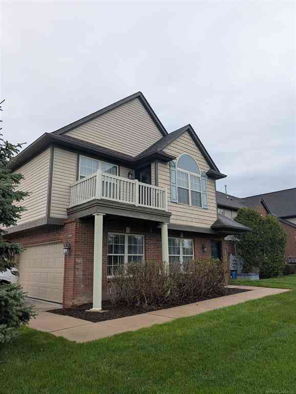 Condo For Sale - 32974 Redstone Drive <br/> Chesterfield, MI 48047