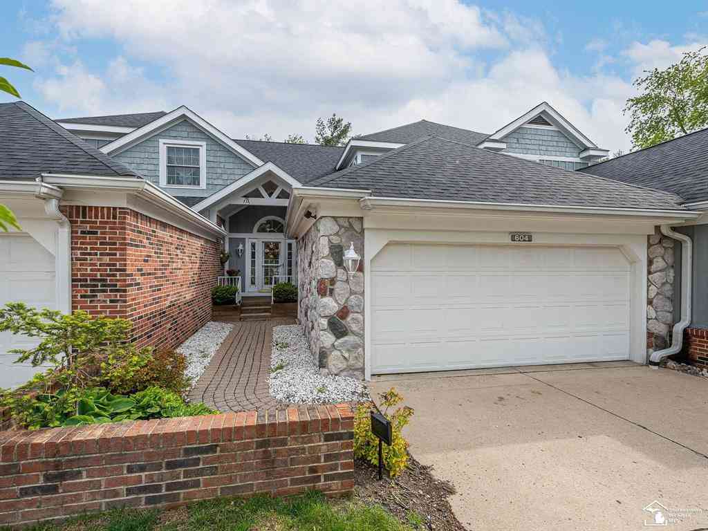 Condo For Sale - 604 Meadowlands Court <br/> Monroe County, Monroe, MI 48161