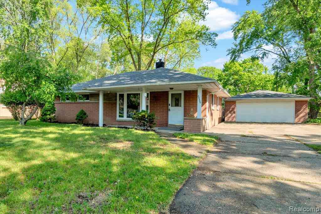 Homes For Sale - 25306 Kildare Street <br/> Southfield, MI 48033