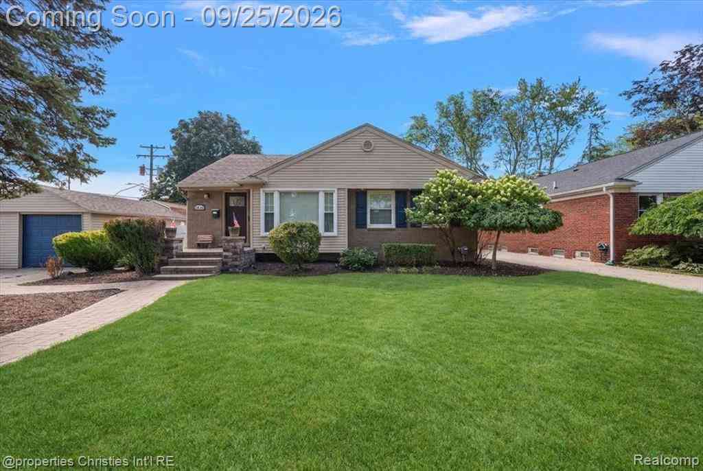Homes For Sale - 3615 Rockingham Road <br/> Royal Oak, MI 48073