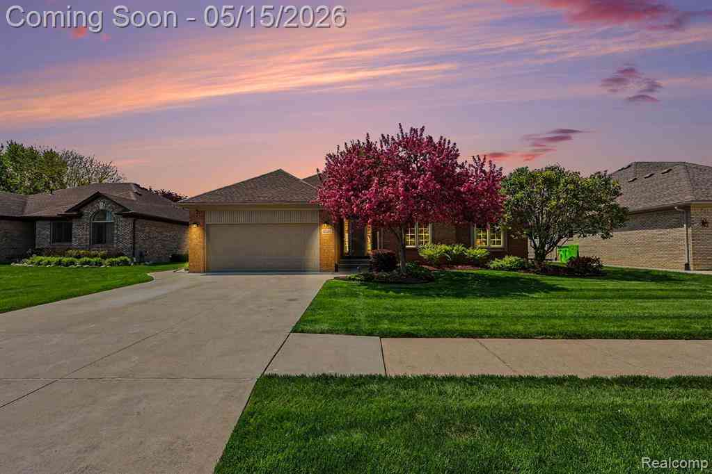 Homes For Sale - 50183 Oxford Drive <br/> Macomb, MI 48044
