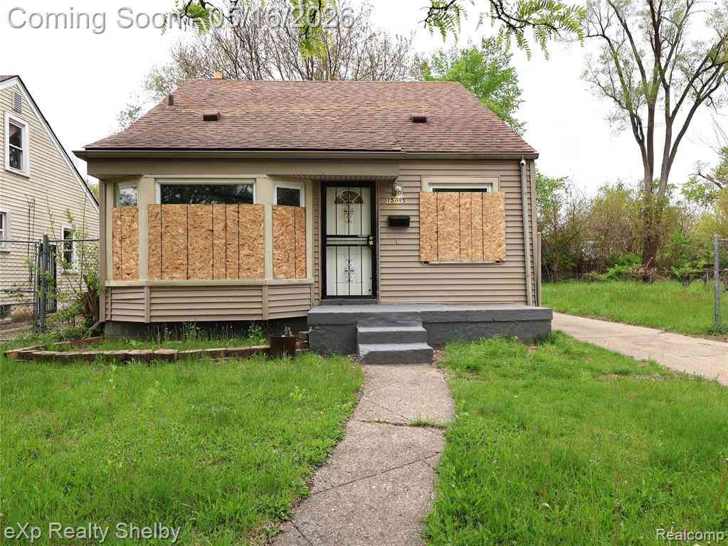 Homes For Sale - 15845 Hubbell Street <br/> Detroit, MI 48227