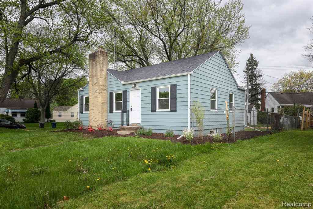 Homes For Sale - 3301 Gratiot Avenue <br/> Flint, MI 48503