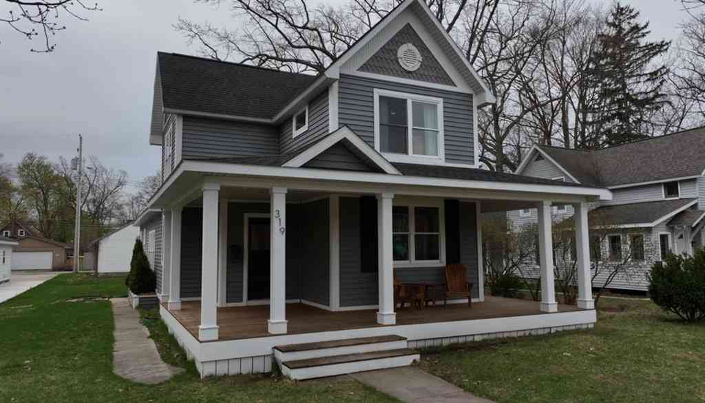 Homes For Sale - 319 W Eighth Street <br/> Grand Traverse County County, Traverse City, MI 49684