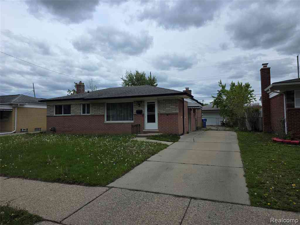 Homes For Sale - 4530 Stratford Drive <br/> Warren, MI 48092