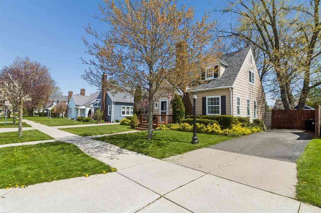Homes For Sale - 1324 22nd Street <br/> Port Huron, MI 48060