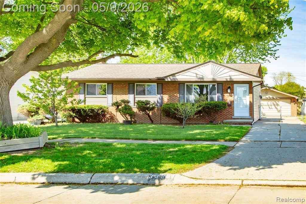 Homes For Sale - 33301 Janet  <br/> Fraser, MI 48026