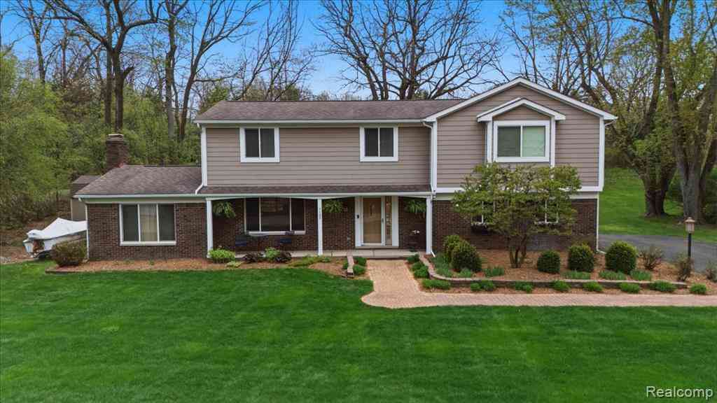 Homes For Sale - 5105 Mohawk Avenue <br/> Clarkston, MI 48348