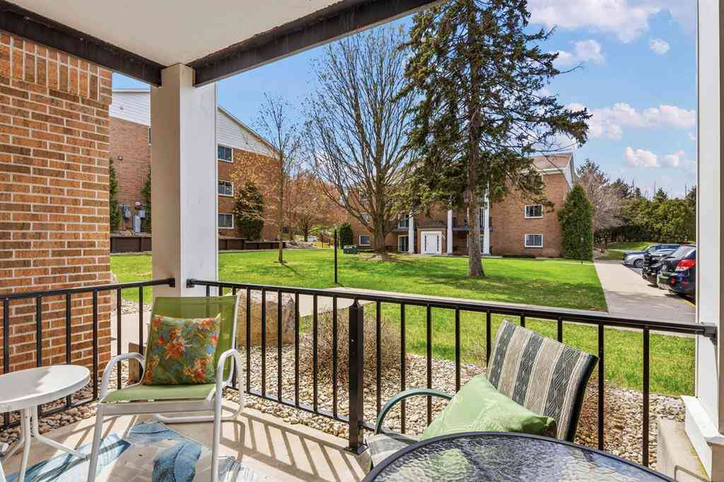Condo For Sale - 515 Georgetown Drive <br/> Grand Traverse County County, Traverse City, MI 49684