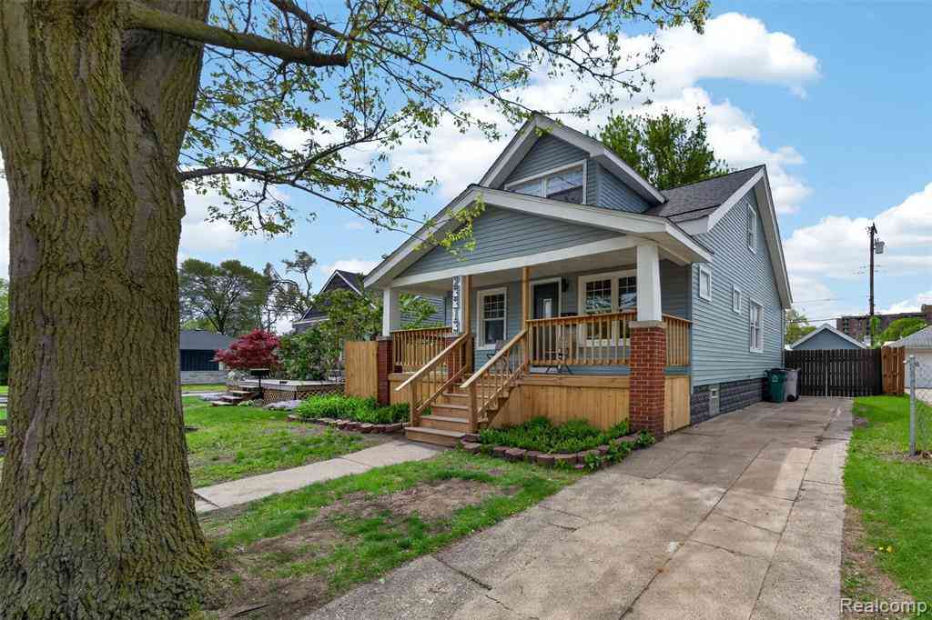 Homes For Sale - 23313 Carlisle Avenue <br/> Hazel Park, MI 48030