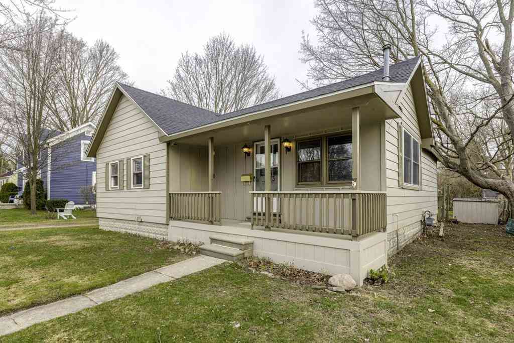 Homes For Sale - 7173 Lake Street <br/> Lexington, MI 48450