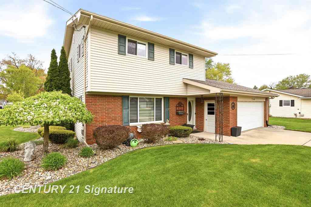 Homes For Sale - 7165 Burmeister Drive <br/> Saginaw, MI 48609