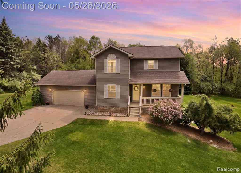 Homes For Sale - 5535 Lakeview Boulevard <br/> Lapeer County, Goodrich, MI 48438