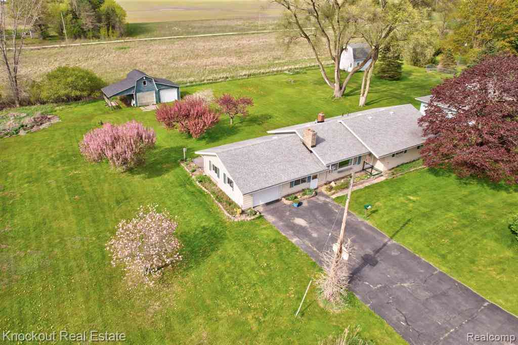 Homes For Sale - 10051 Canada Road <br/> Birch Run, MI 48415