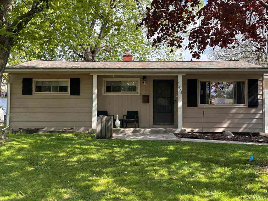 Homes For Sale - 425 Juniper Drive <br/> Davison, MI 48423