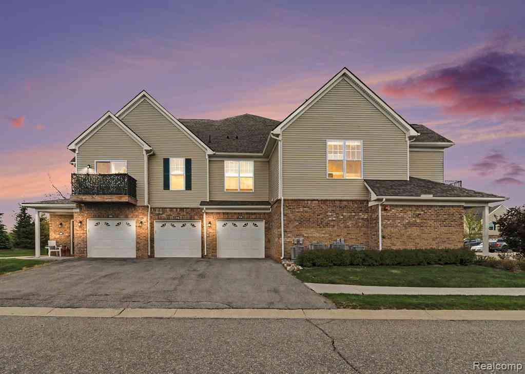 Condo For Sale - 9864 Ridge Run Street <br/> Howell, MI 48855