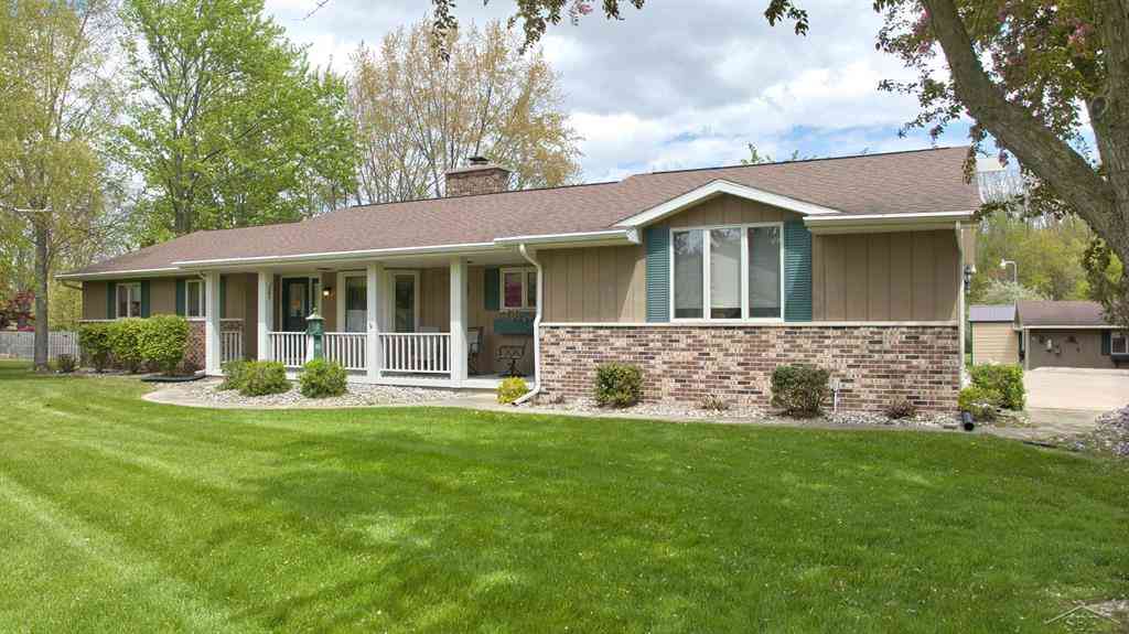 Homes For Sale - 5220 N River Road <br/> Saginaw County, Freeland, MI 48623