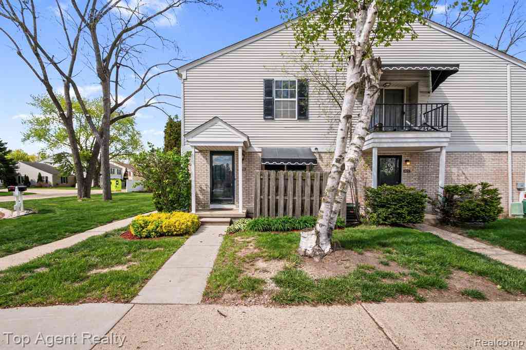 Condo For Sale - 24755 Meadow Lane <br/> Harrison Township, MI 48045