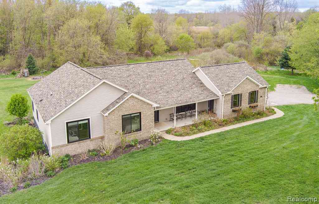 Homes For Sale - 1263 N Baldwin Road <br/> Oxford, MI 48371