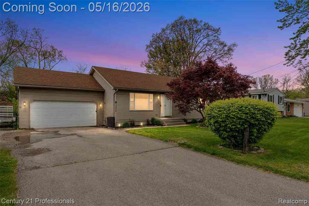 Homes For Sale - 1203 Eason  <br/> Oakland County, Waterford, MI 48328